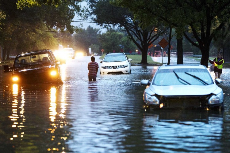 Megelőzhető lett volna a houstoni tragédia