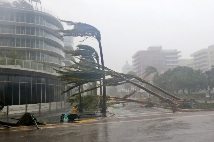 Irma apokalipszist hozott Floridába